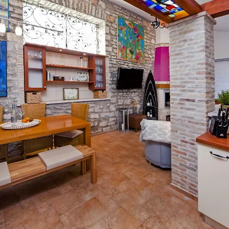 Spacious Holiday Home In Rovinjsko Selo With Swimming Pool